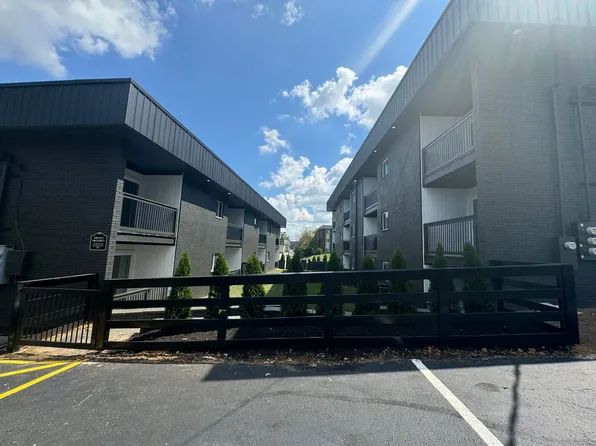 201 Lakeshore Dr #9, Lexington, KY 40502