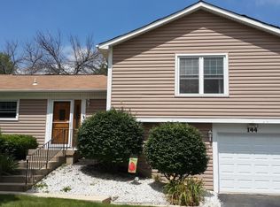 144 Thackeray Dr, Bolingbrook, IL 60440