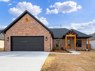 2435 Lilac Dr, Conway, AR 72034