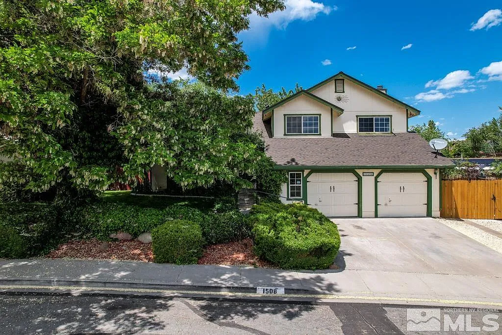 1508 Chimney Dr photo 1