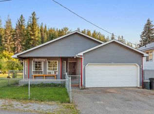 303 Maple Ave, Pinehurst, ID 83850