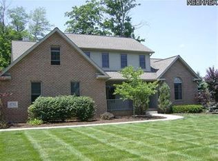 6712 Pacifica Dr, Poland, OH 44514