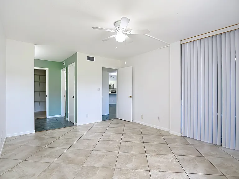 1087 Forest Lakes Dr #102 — Photo 12
