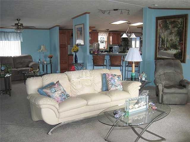 2nd image of 512 Quigley Rd