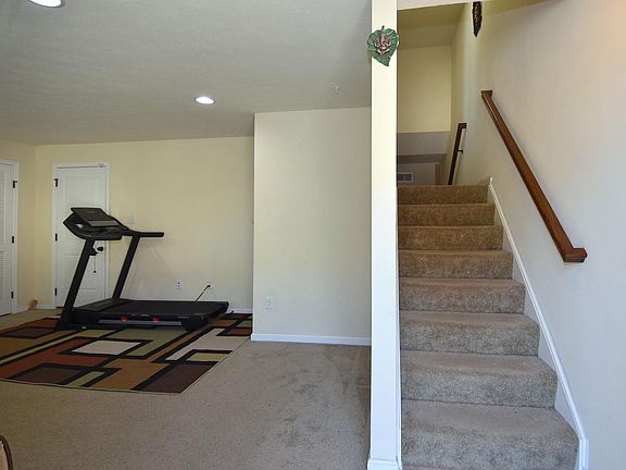 3rd image of 1803 Rutgers Ln