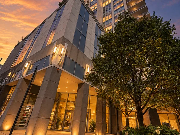 200 W Grand Ave APT 1506, Chicago, IL 60654