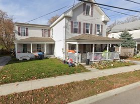 82 Lincoln Ave, Saint Albans, VT