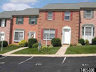 2nd image of 14 Hunters Run Ct