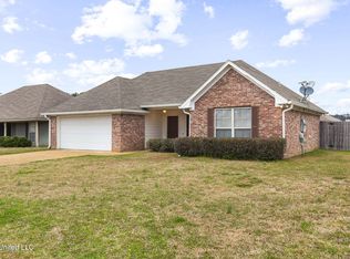 118 Cherry Laurel Cir, Pearl, MS 39208