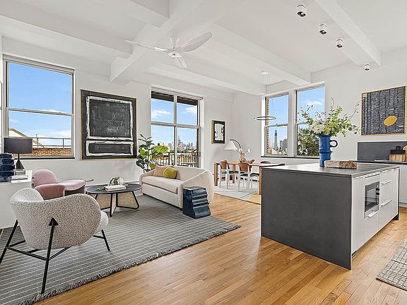 4th image of 438 12th St APT 4C