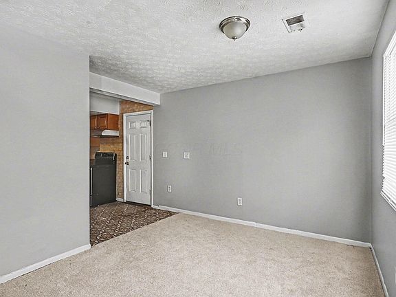 2nd image of 2900 Gentry Ln
