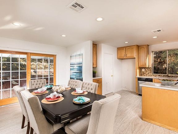5th image of 7156 Pomelo Dr