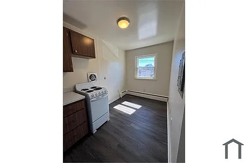 70 McKinley Ave Photo 1
