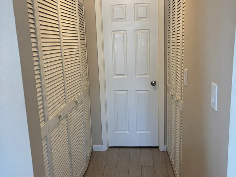 1012 Anglers Cv #D202 — Photo 7