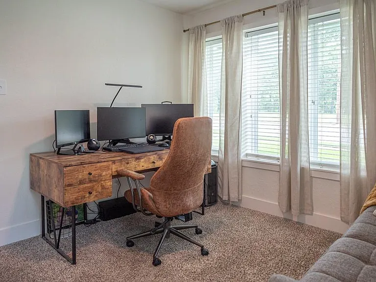 2237 Norwood Dr — Photo 28