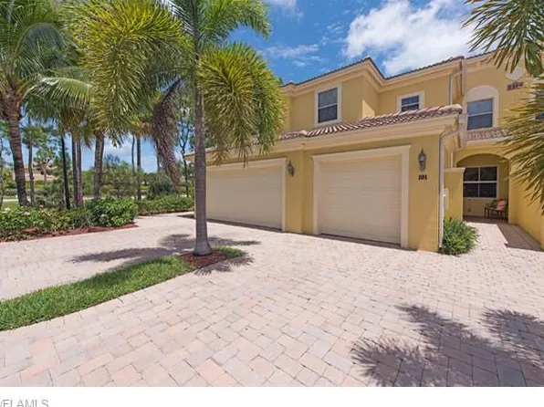 1445 Mariposa Cir #15-101, Naples, FL 34105