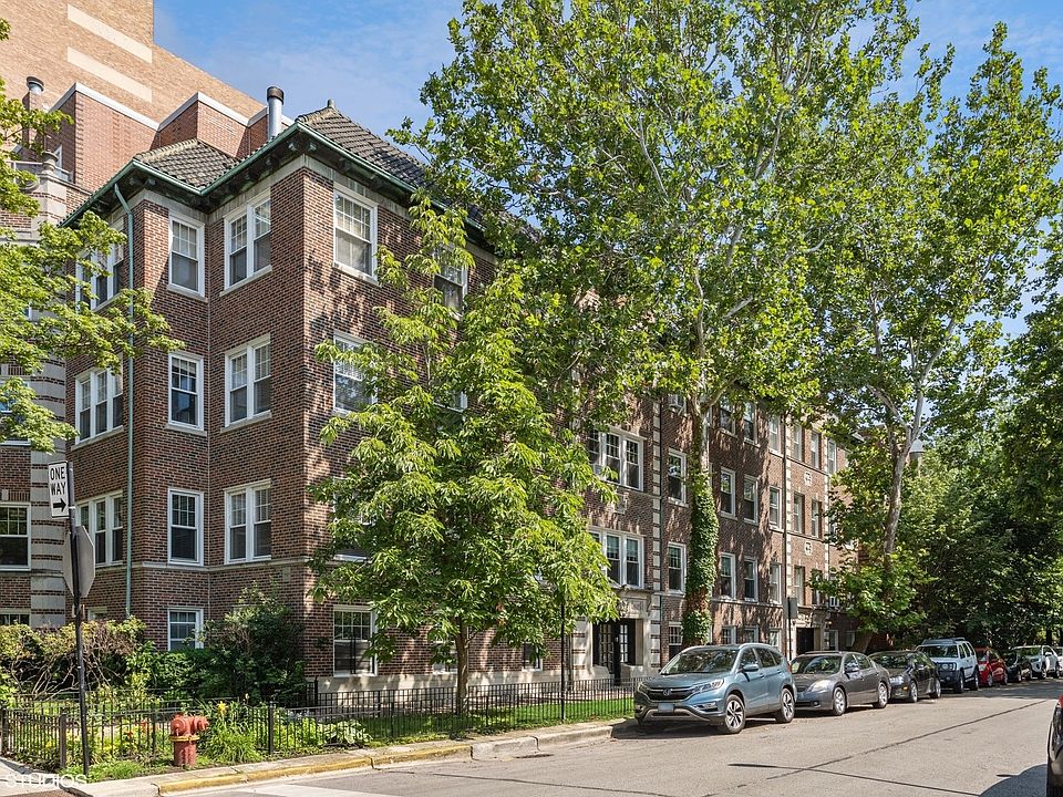 1st image of 2931 N Pine Grove Ave #1