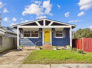 2712 Pakenham Dr, Chalmette, LA 70043