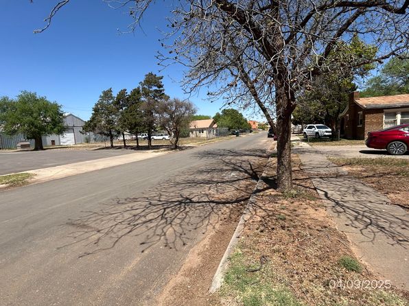 1921 Dixie Dr, Lubbock, TX 79411