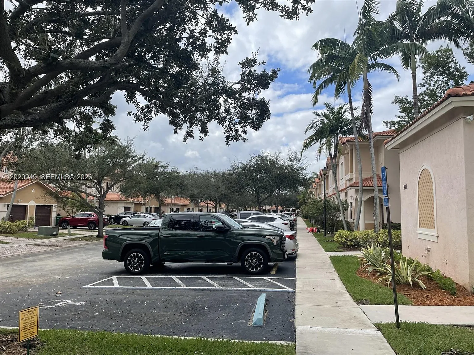 2 bed, 1214 sqft, $2,400 — Photo 3