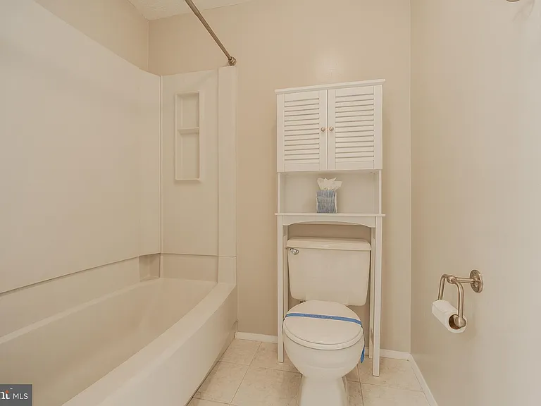 2911 Montauk Ct — Photo 21