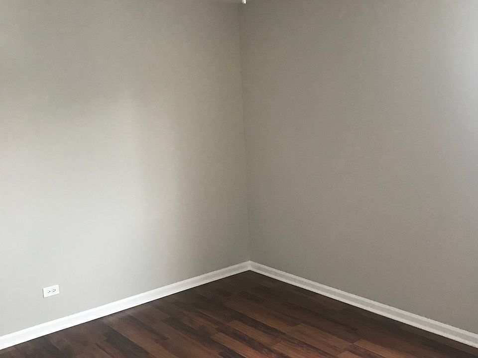 1st image of 40 N West Ave