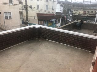 134 Green Ln #B, Philadelphia, PA 19127