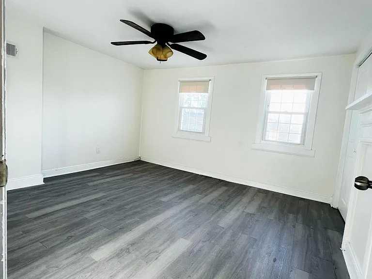 4467 Fleming St — Photo 27