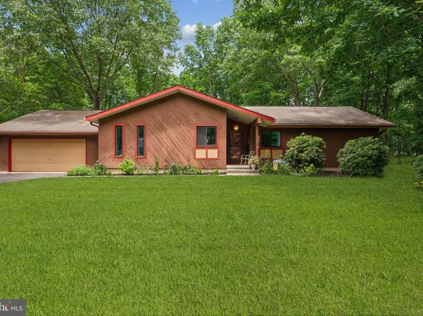 147 Oak Leaf Rd, Berlin, NJ 08009