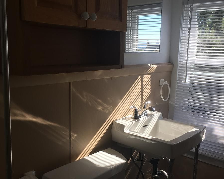 2nd image of 1521 Prospect Ave Floor 3
