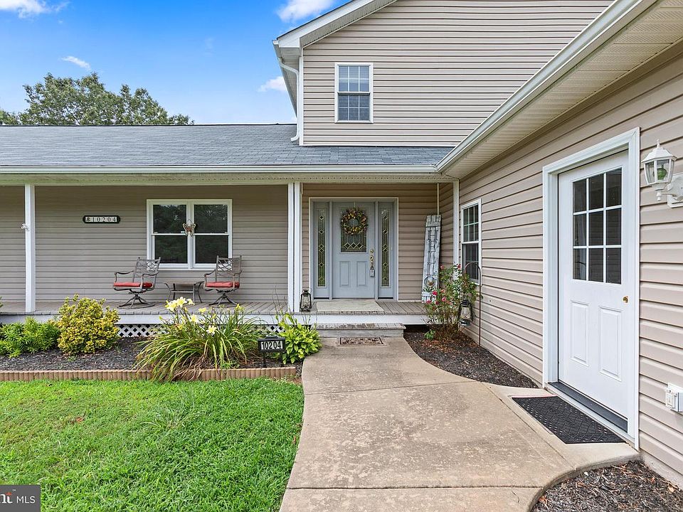 1st image of 10204 Oxfordshire Dr