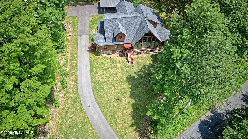 5th image of 236 Colfax Road
