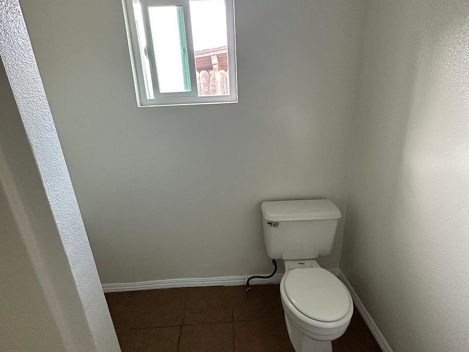 1st image of 236 N Gage Ave