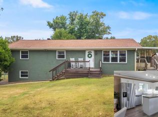 1930 W Lake Dr NW, Cleveland, TN 37312