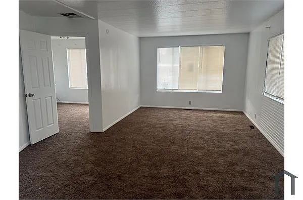 Building Photo - 9000 Zuni Rd SE #D