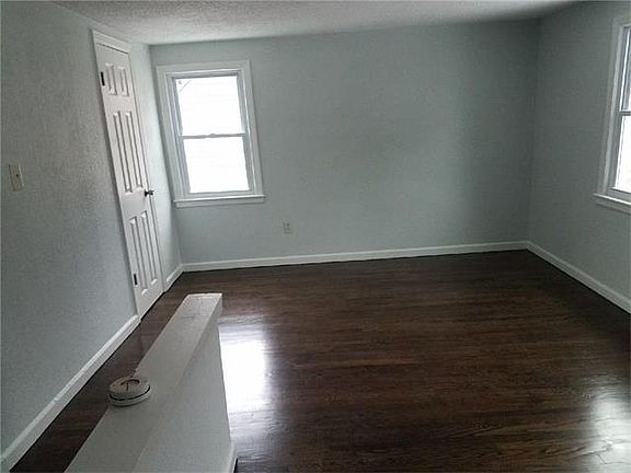 2nd image of 2105 N 44th St