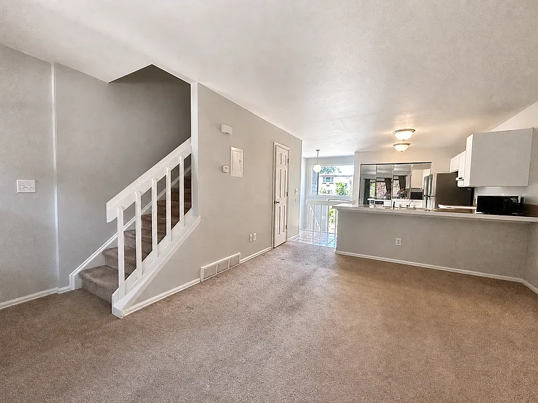 1031 Portland Pl #7 — Photo 13