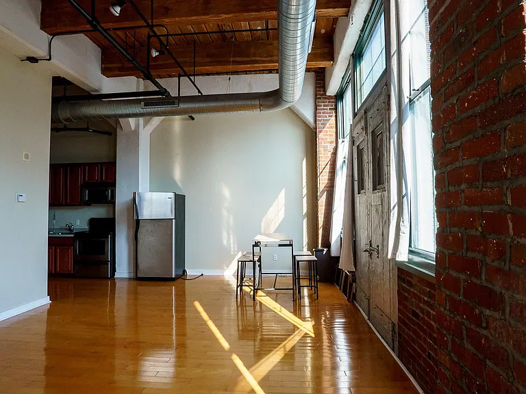 1010 Arch St #609 — Photo 11