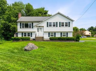 28 Golden Cove Rd, Chelmsford, MA 01824