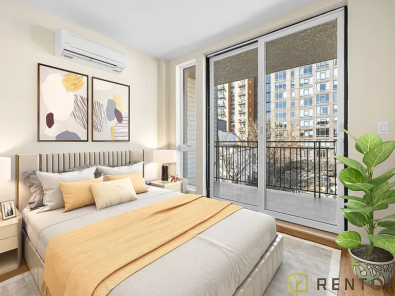 28 Richardson St #3N — Photo 1