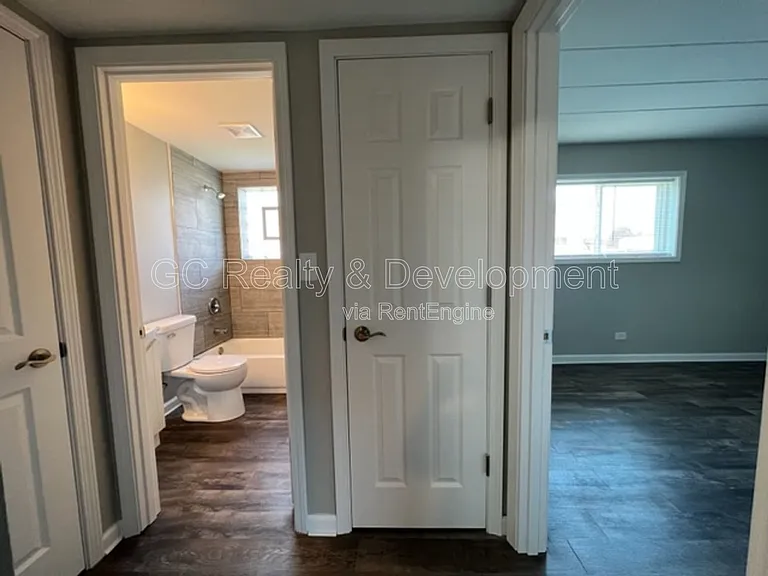 324 E Wilson Ave #C — Photo 11