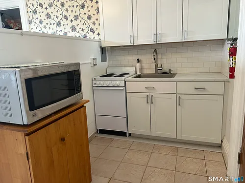 40 Franklin St #8 Photo 1