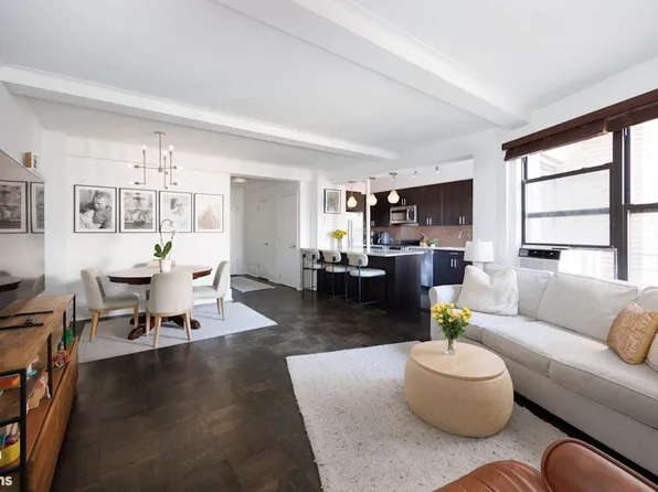 35 West 92nd Street 7A image 3 of 11
