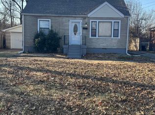 4310 Lynnview Dr, Louisville, KY 40216