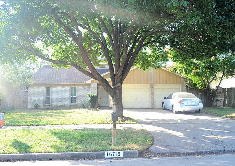 1st image of 16715 Castle Fraser Dr