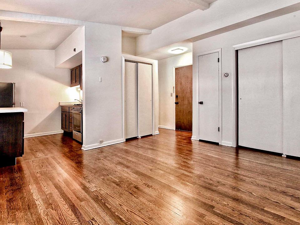 1st image of 1843 N Cambridge Ave #13