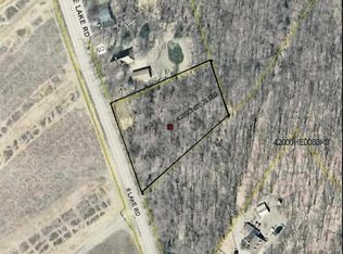 93 S Lake Rd, Thomasville, PA 17364