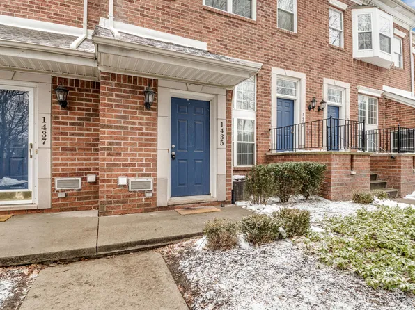 1435 Chesapeake Dr, Royal Oak, MI 48067