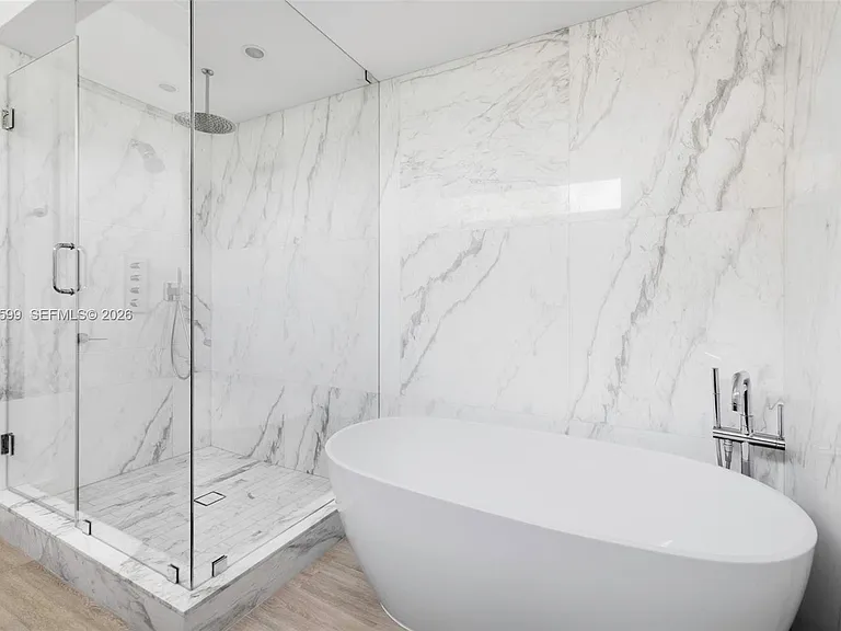 2992 Coconut Ave — Photo 8
