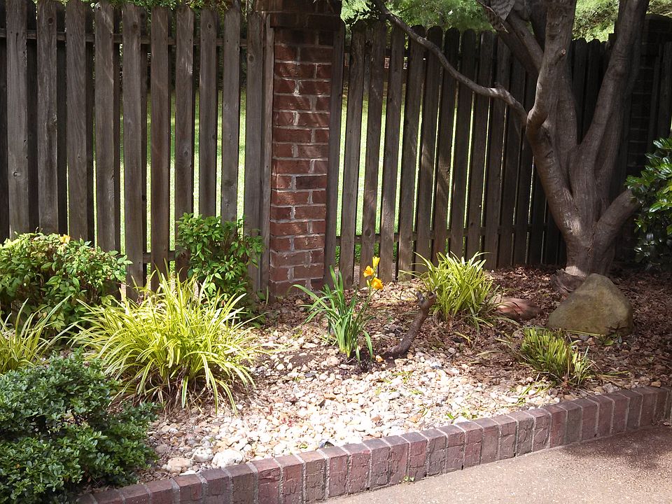 2nd image of 948 Old Fountain Ct